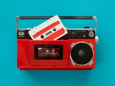 Radio airplay for your song on Swedish hit radio