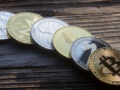 Crypto & Blockchain Writer