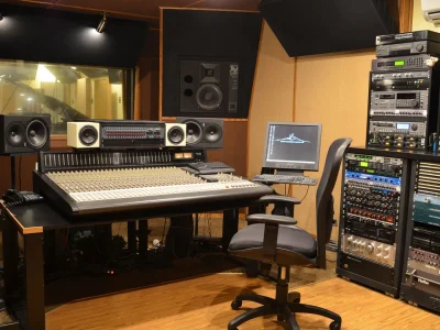Music articles and blog posts