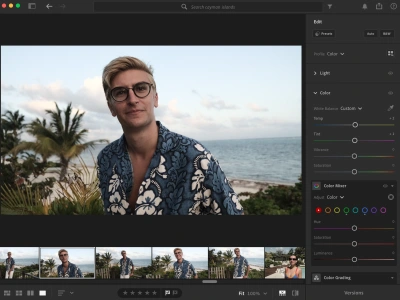 A photo session at a location of your choice and edited jpg images