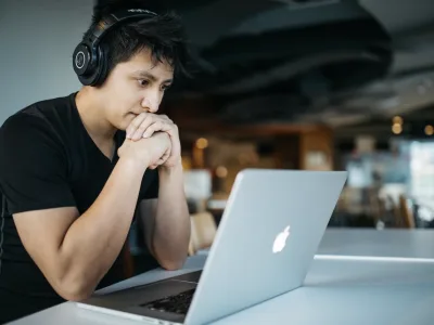 An E-LEARNING / ONLINE COURSE video (editing, sound EQ, color grading)