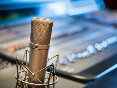A professional Italian voice over