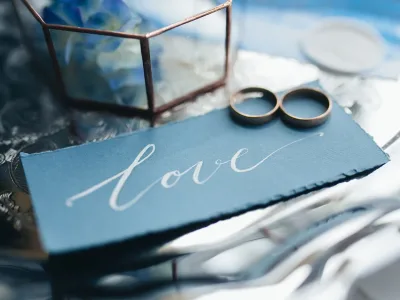 A Unique Wedding Photo Slideshow Video with Your Photos, Videos & Texts