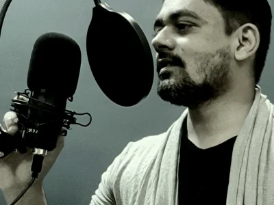 Voice over services in English, Hindi & Gujarati - Evoking Emotion by Voice
