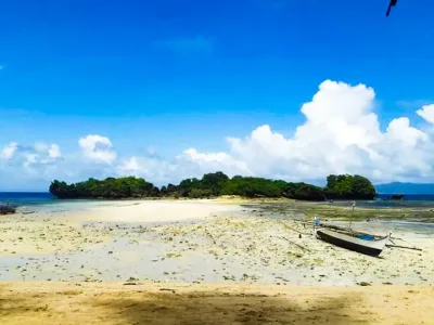 One of the amazing beach photos in Bicol (Philippines)
