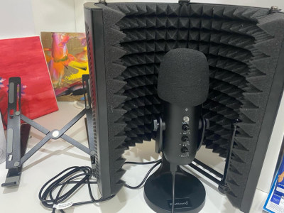 (medical) audiobook narration at an affordable cost from a medical student!