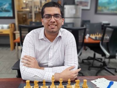 Chess coach that will provide personalized lessons