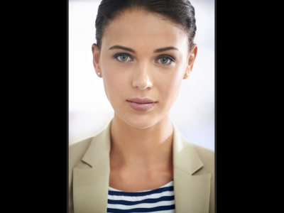 Studio Headshots that get you noticed– 3 distinct Looks to match your brand