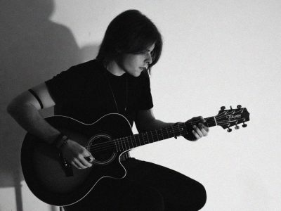 Guitar Recording – Clean, Bluesy & Emotional Riffs and Solos for Your Song