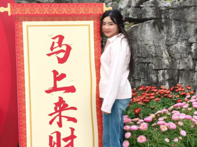 Warm female voice over in Mandarin Chinese & Thai