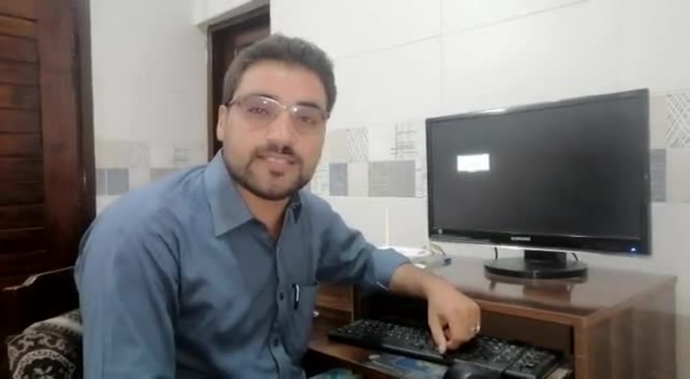 Play video