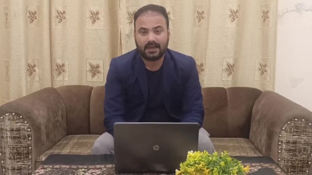 Play video