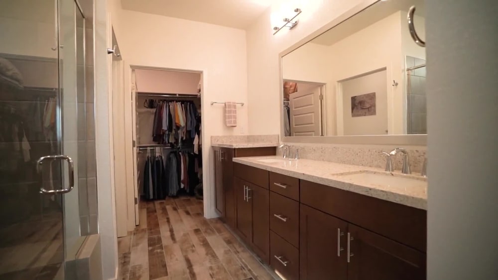 Amazing real estate house tour videos that will attract buyers. Upwork