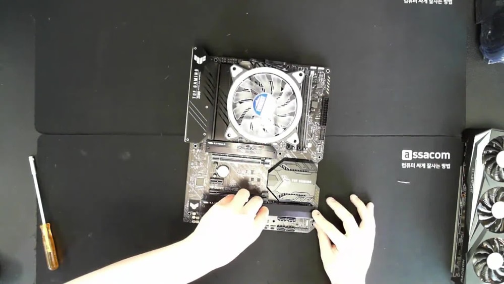 Play video