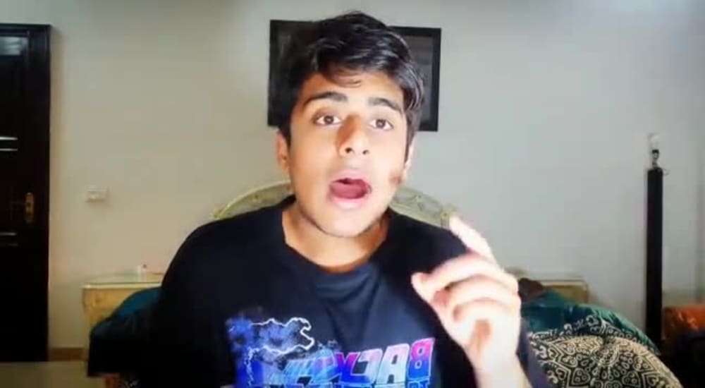 Play video