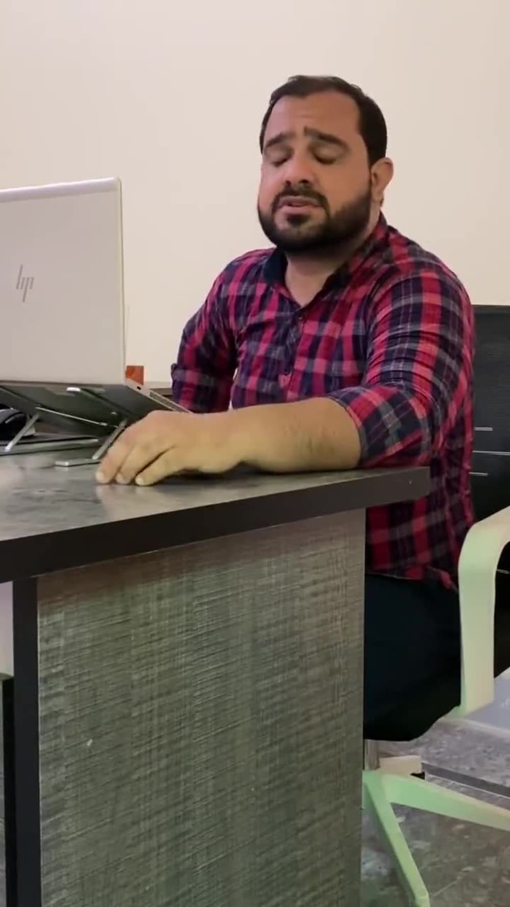 Play video