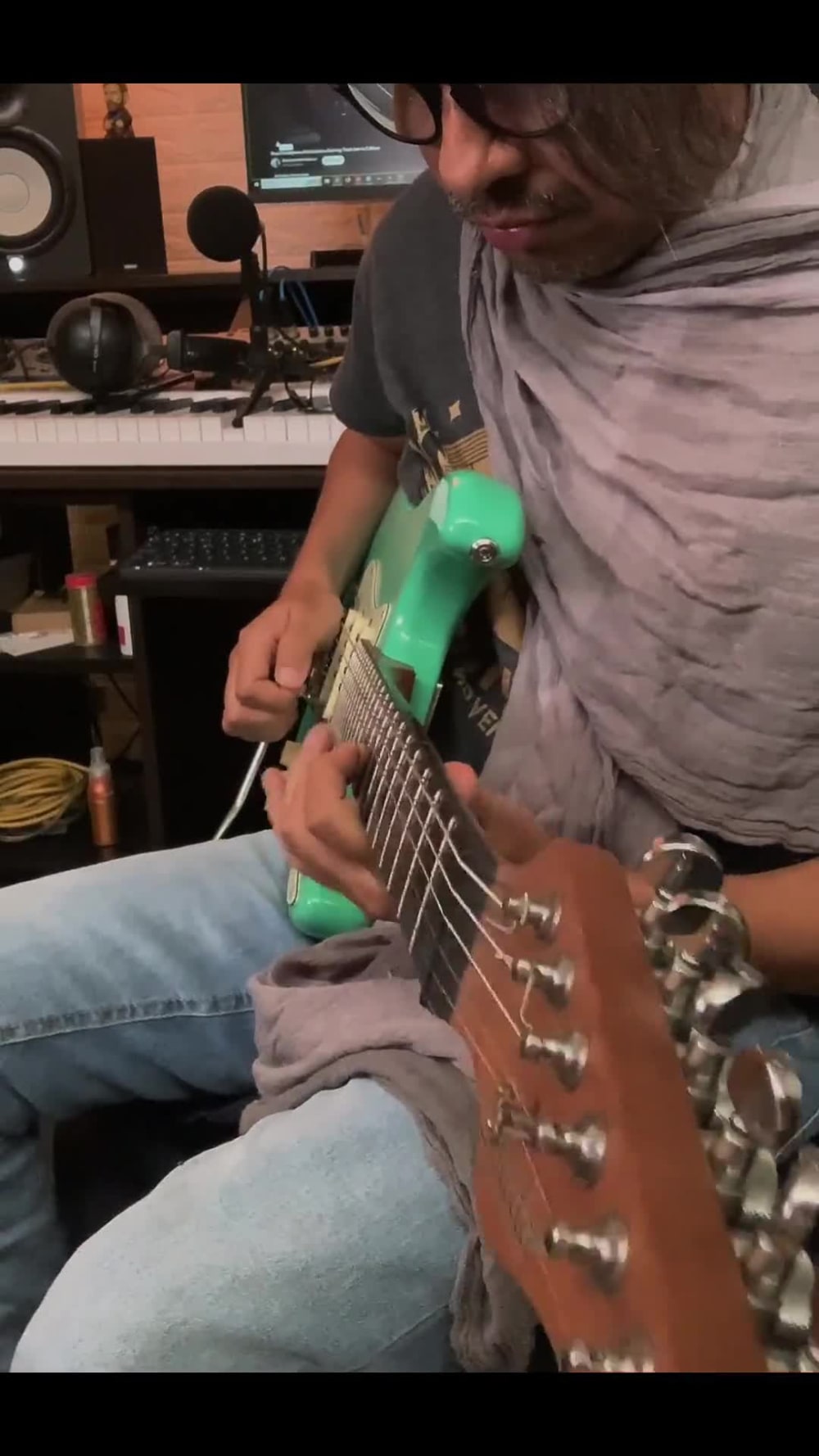 Play video