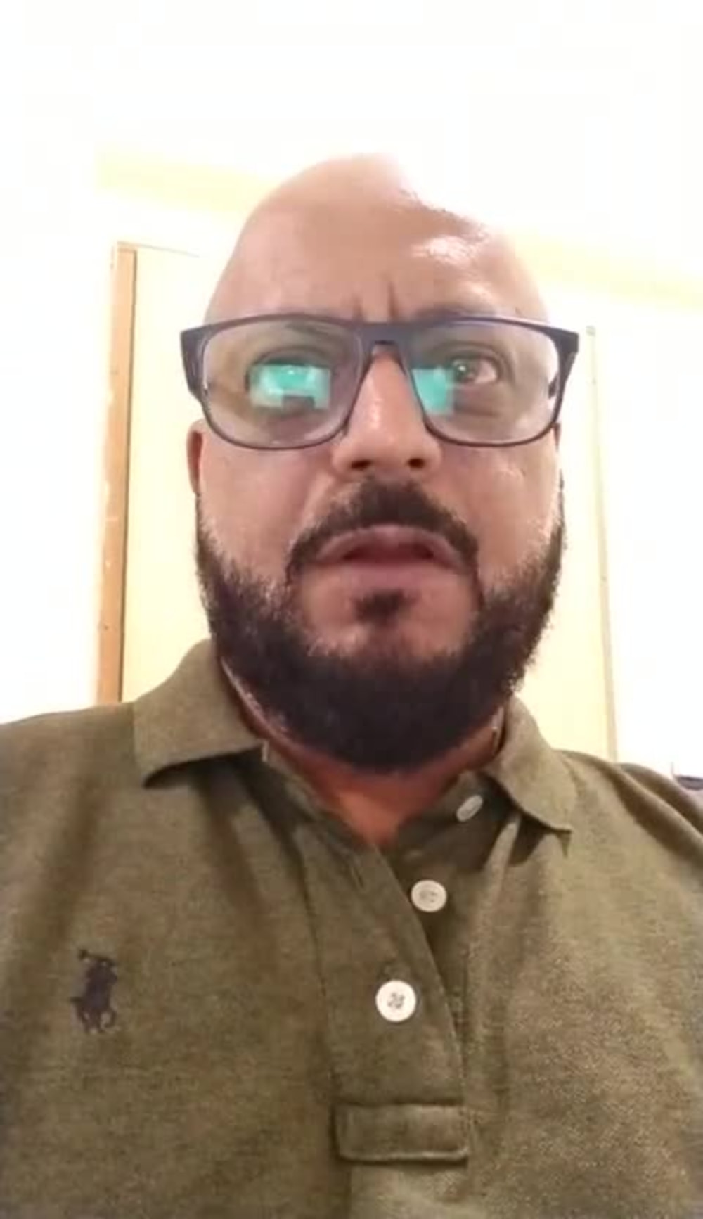 Play video