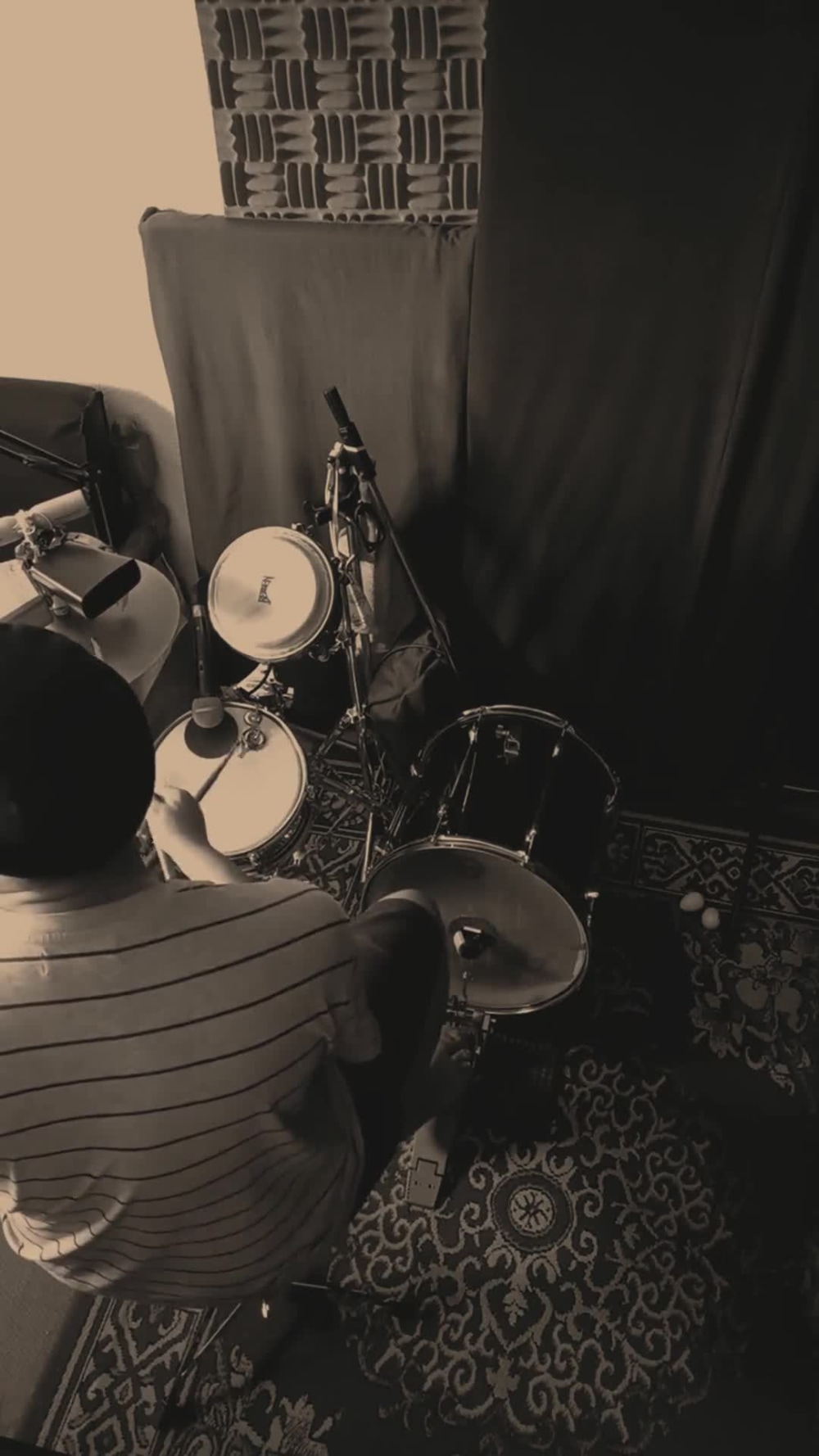 Play video