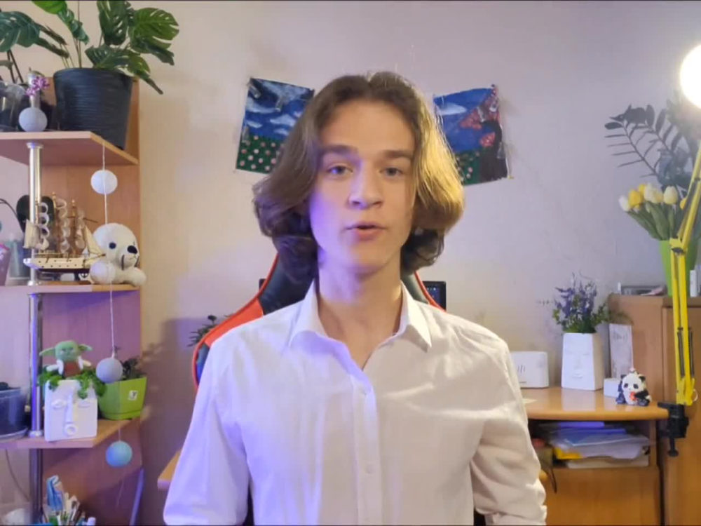 Play video