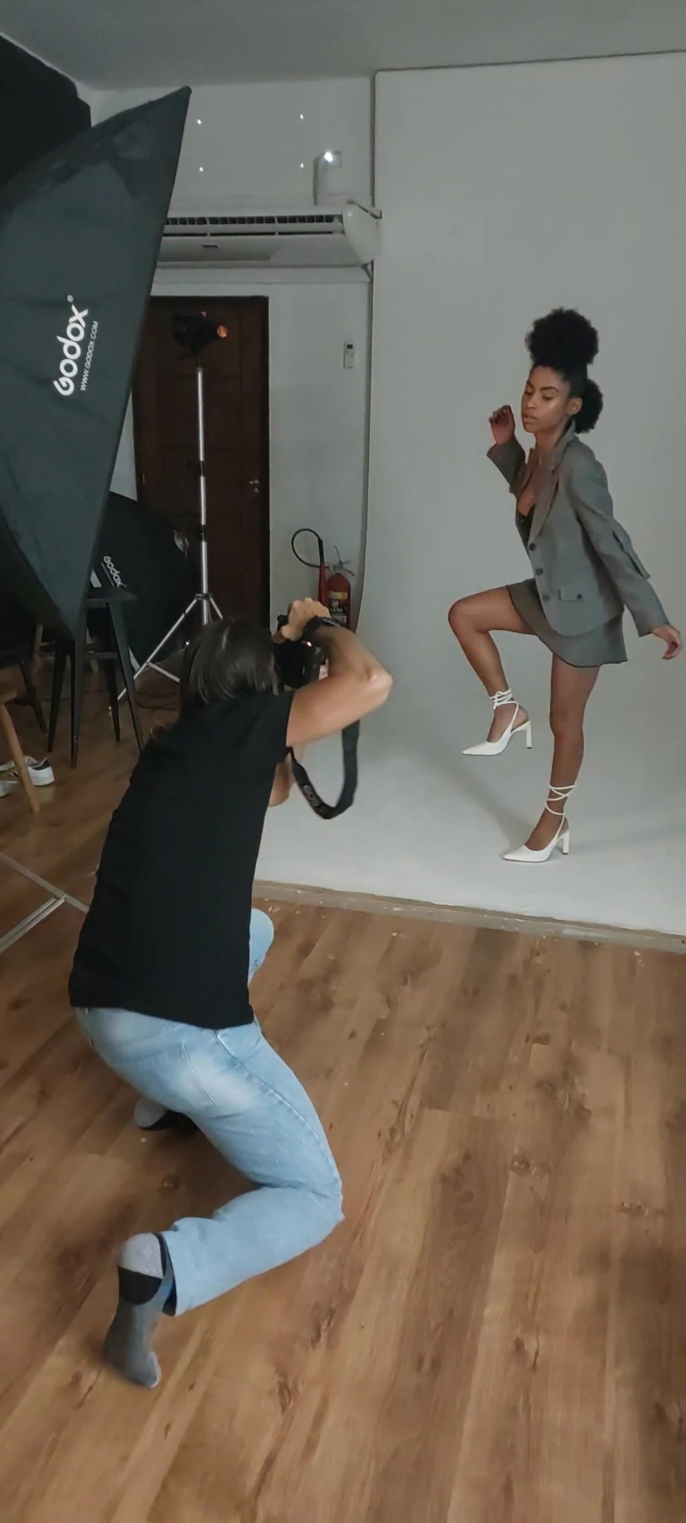 Play video