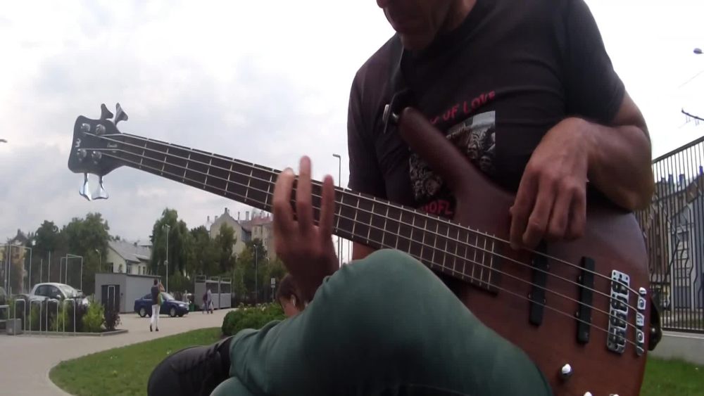Play video
