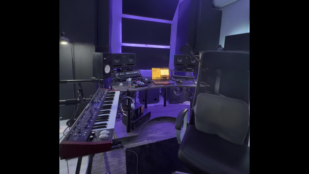 Play video