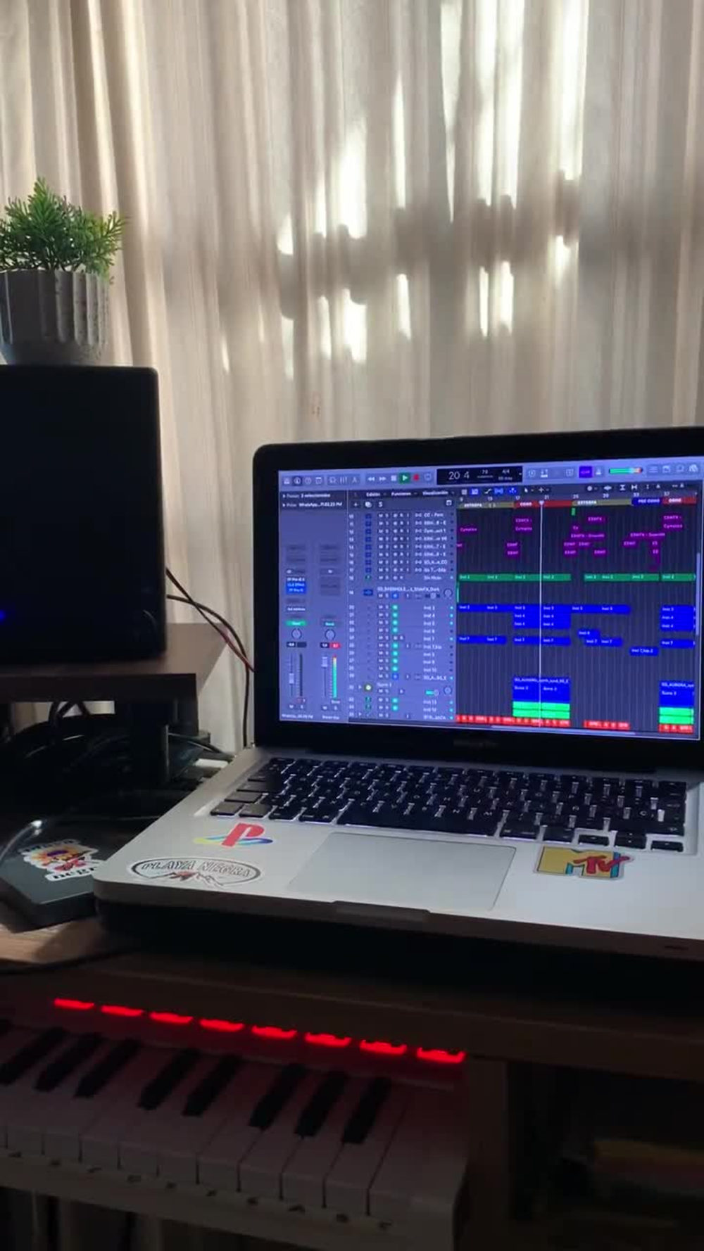 Play video