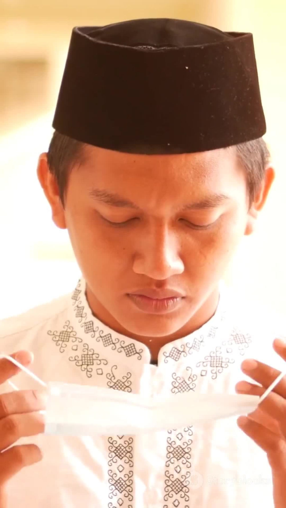 Play video