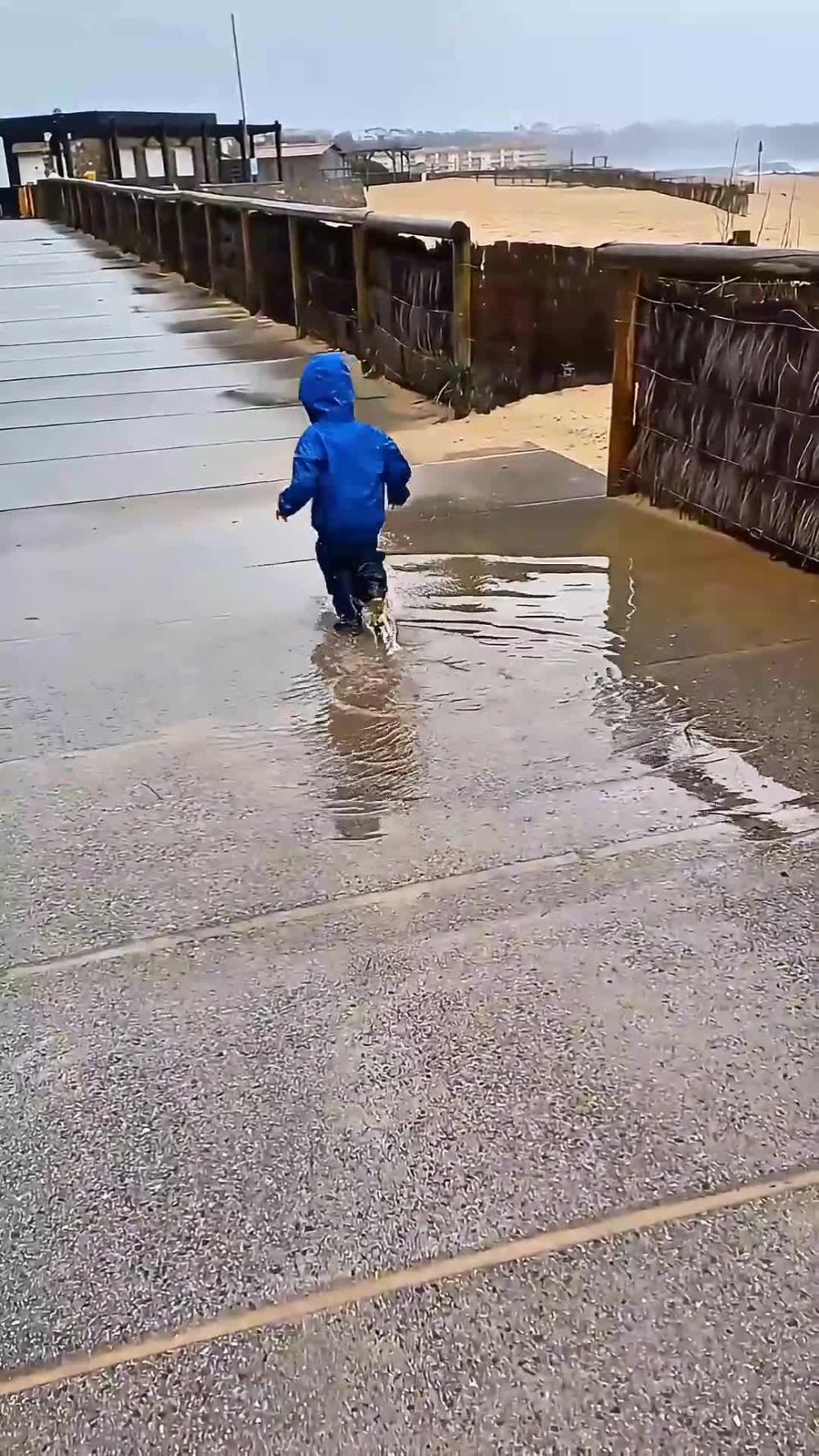 Play video