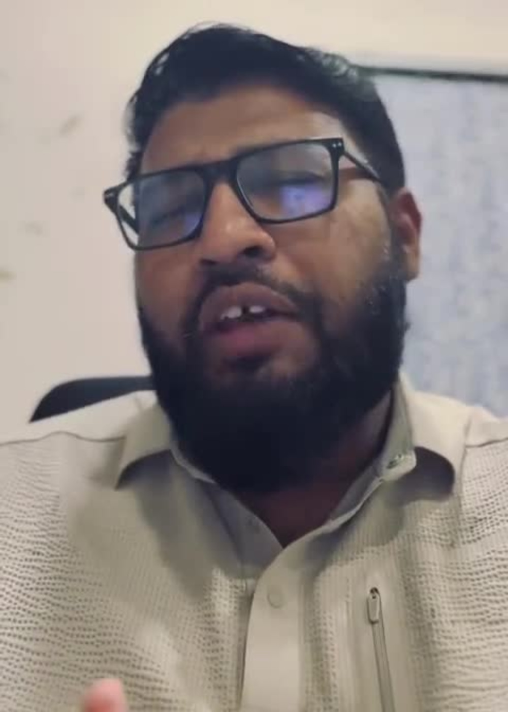 Play video