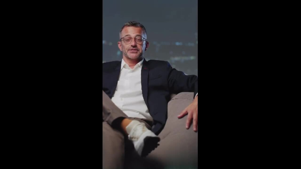 Play video