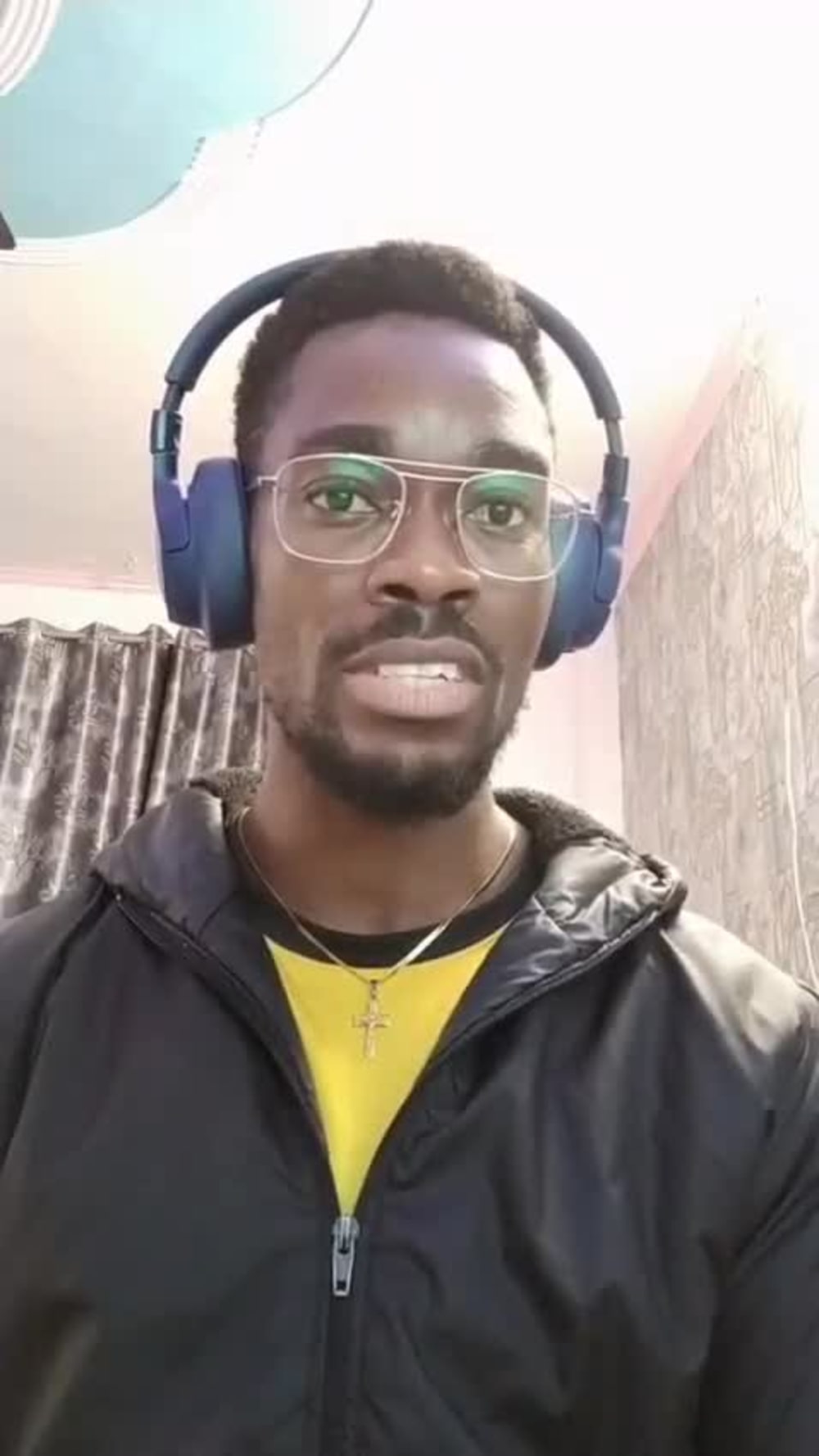 Play video