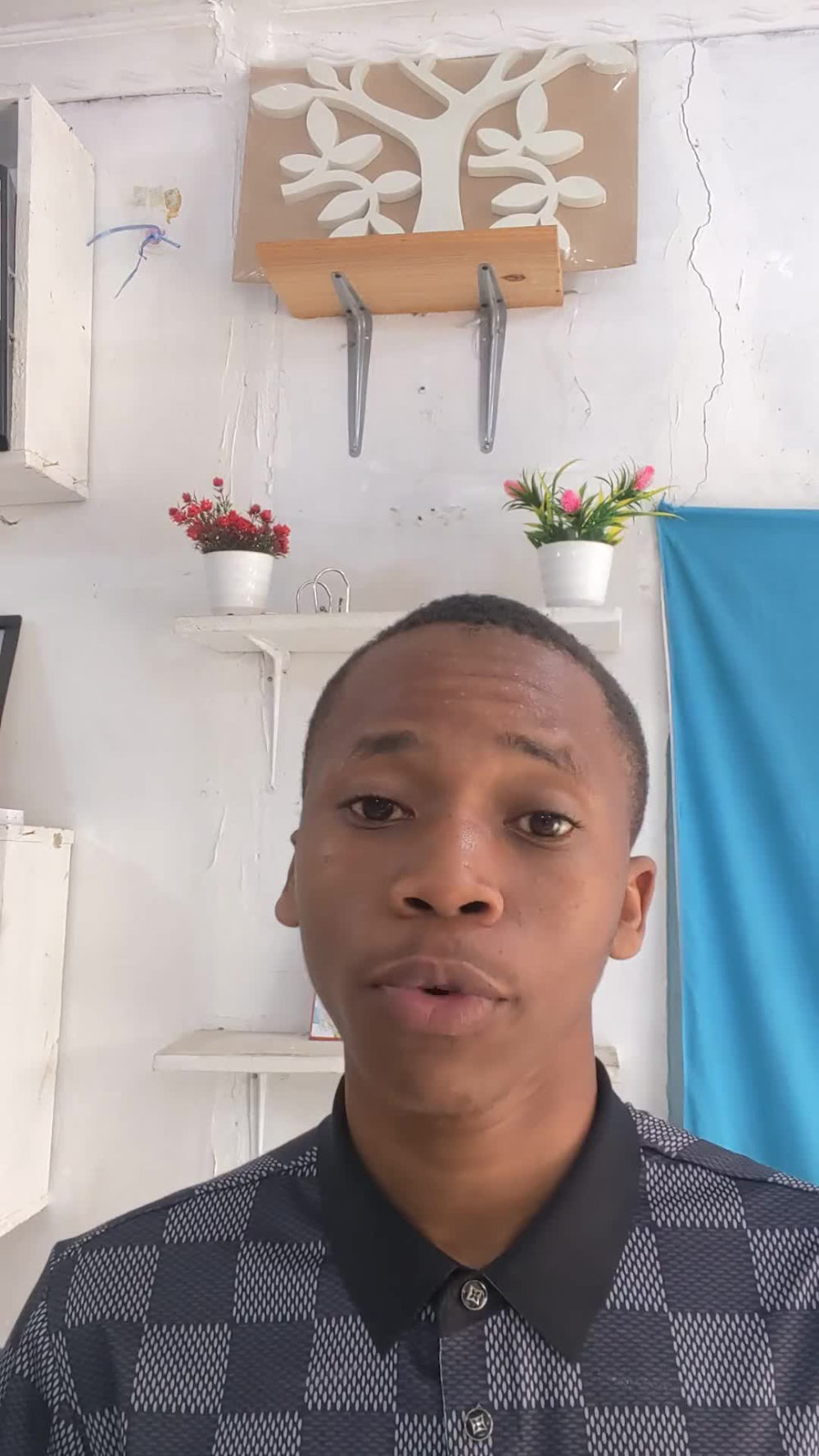 Play video