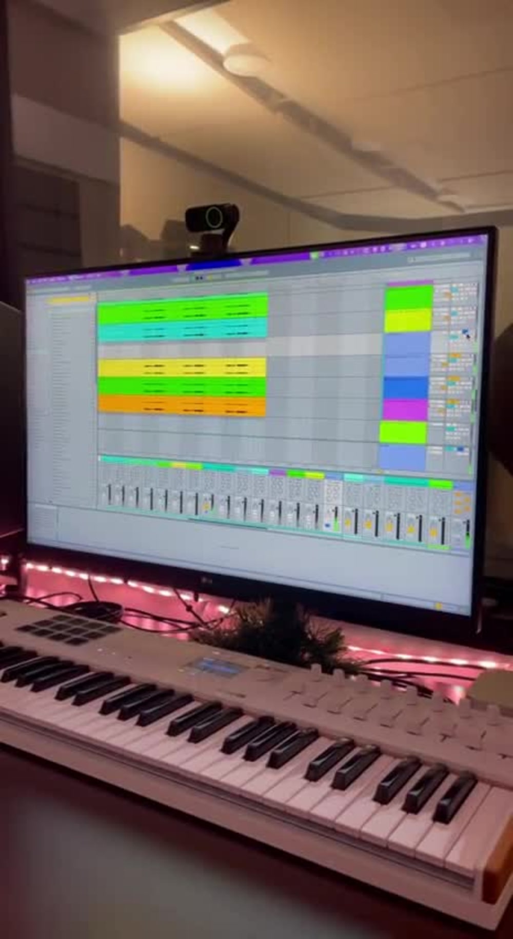 Play video