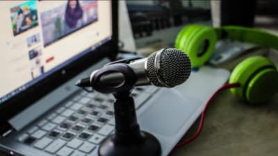 English/Urdu/Hindi female professional voice-over.