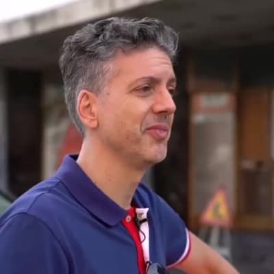 An awesome spokesperson video