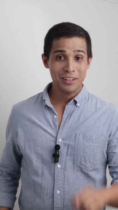 A spokesperson/testimonial video in Spanish or English