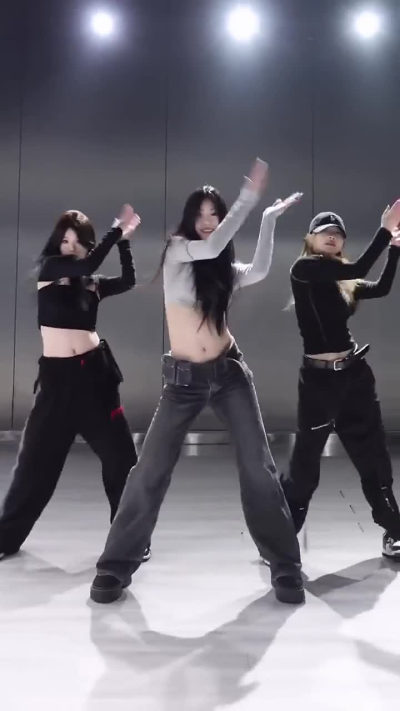 A fantastic dance steps routines for any events, performance, live show