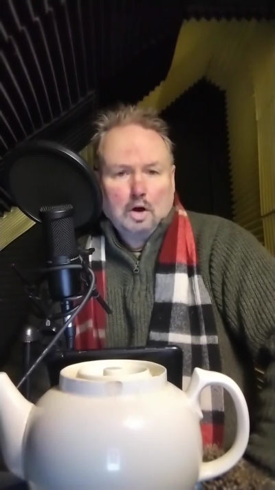 Uk English Voice Over Guy, experienced and dedicated