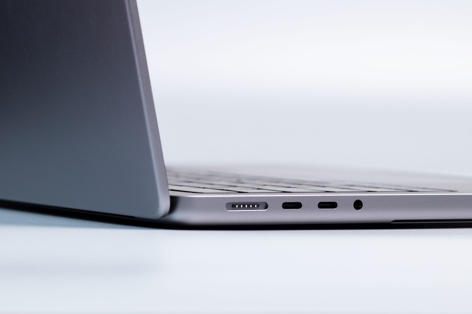 MacBook Neo Enters School Computer Market