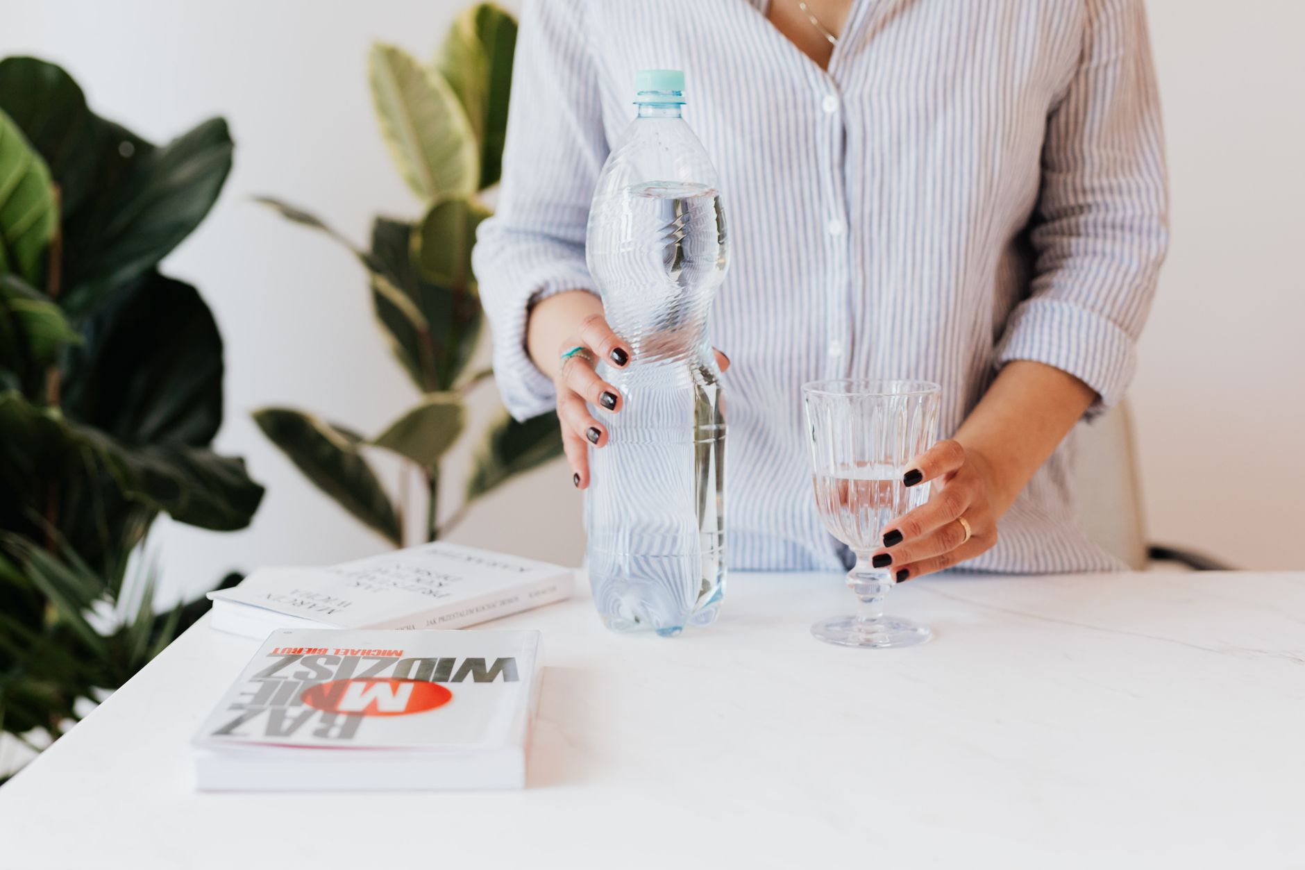 Why Alkaline Water Delivery Services Are Perfect for Busy Families