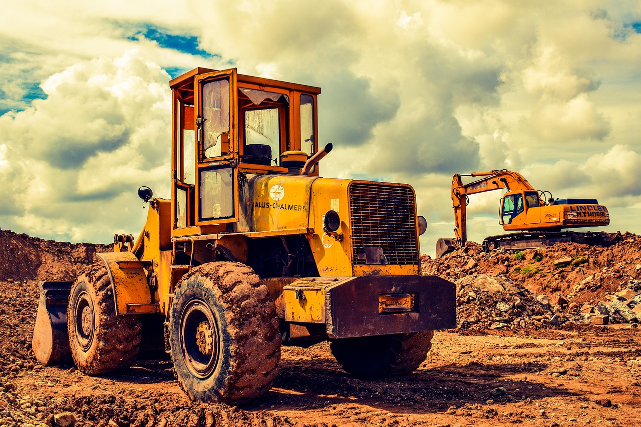 How to Choose Shipping Services for Heavy Equipment