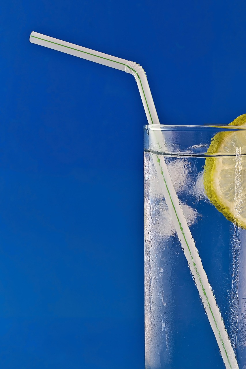 Cool tips for displaying beverages in a commercial refrigerator