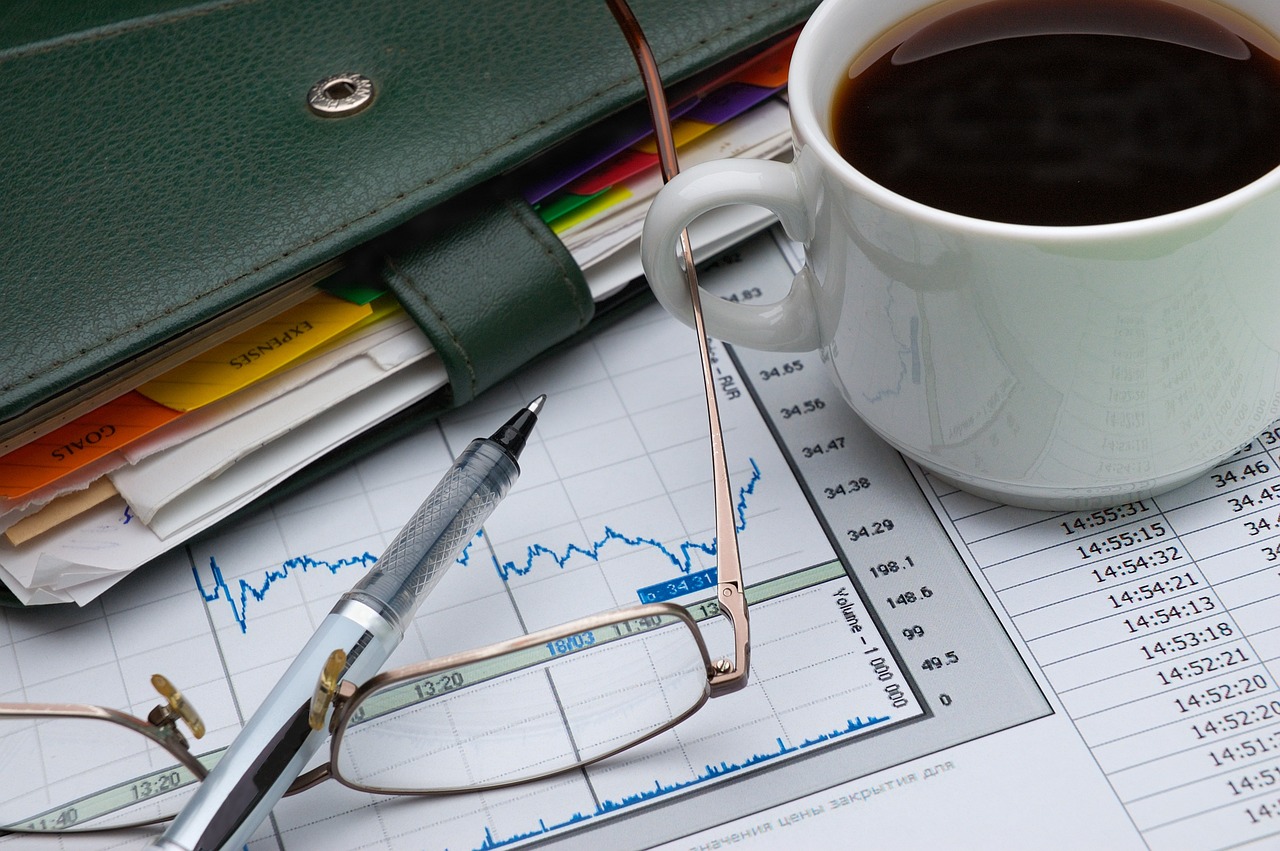 THE BASICS OF BUSINESS FORECASTING