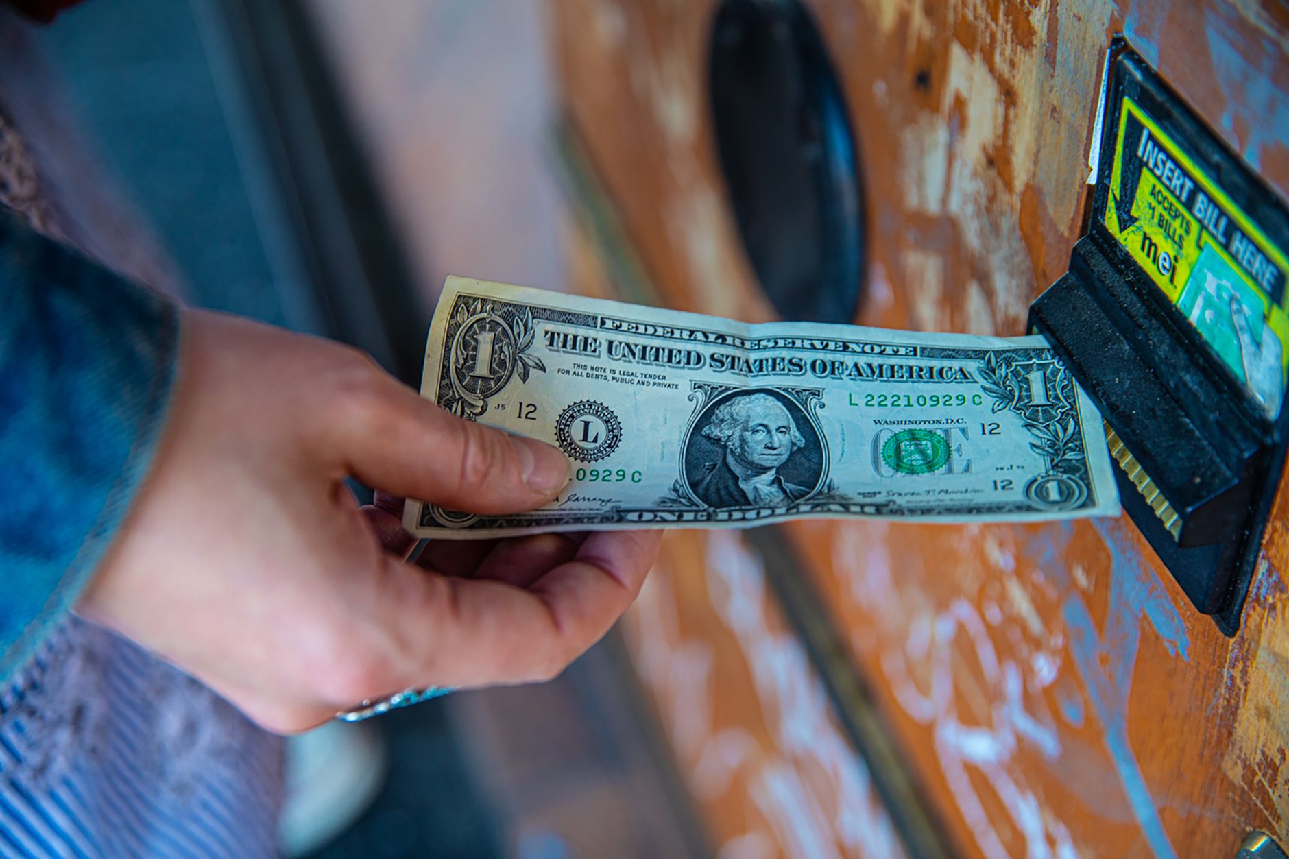 6 Reasons Cash Has Become Obsolete