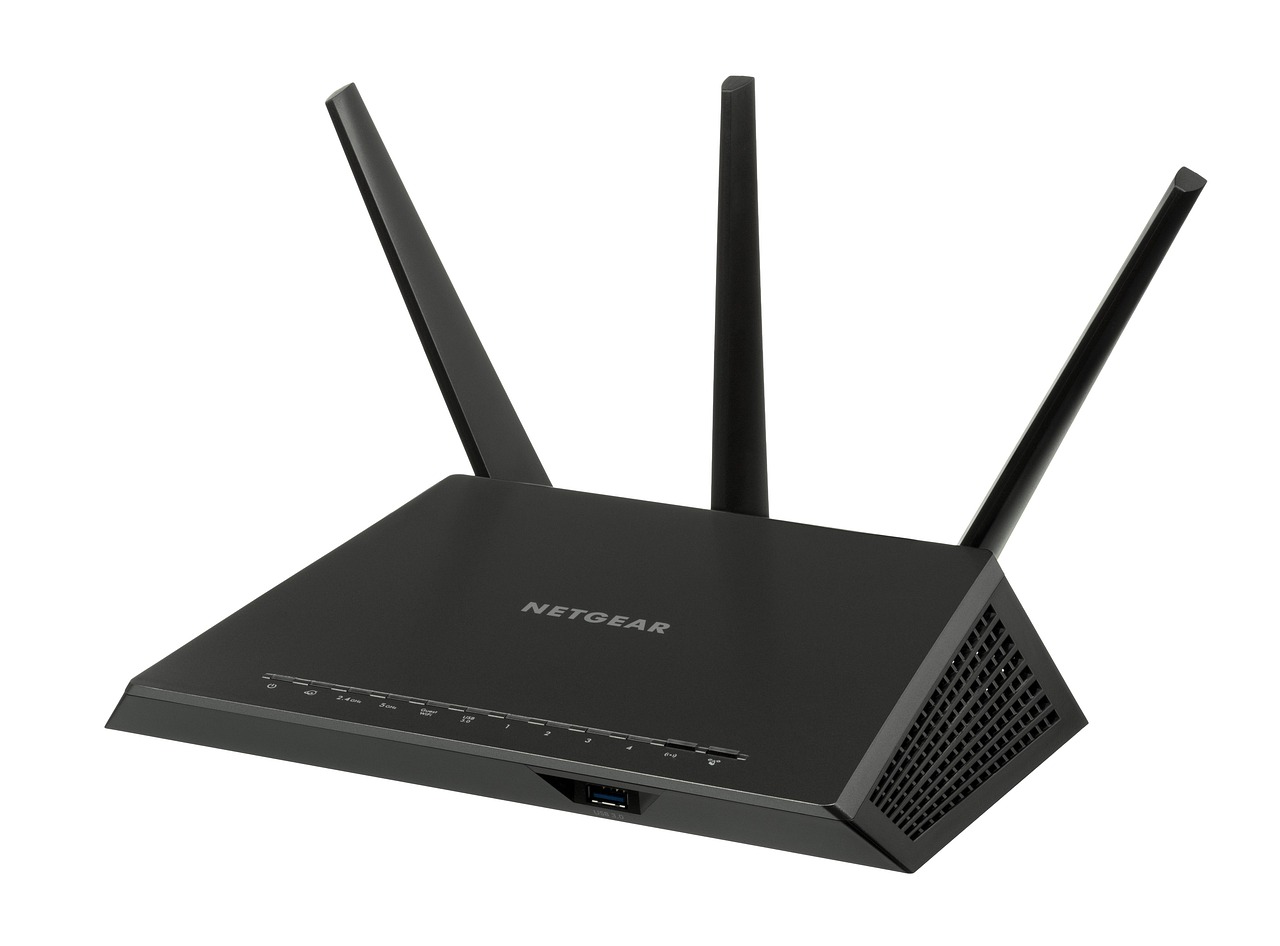 TP Link router prioritizes wireless over wired