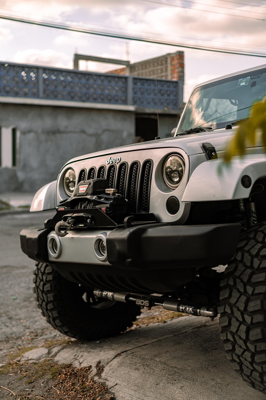 GMC unveils Hummer X concepts to challenge Jeep, Ford