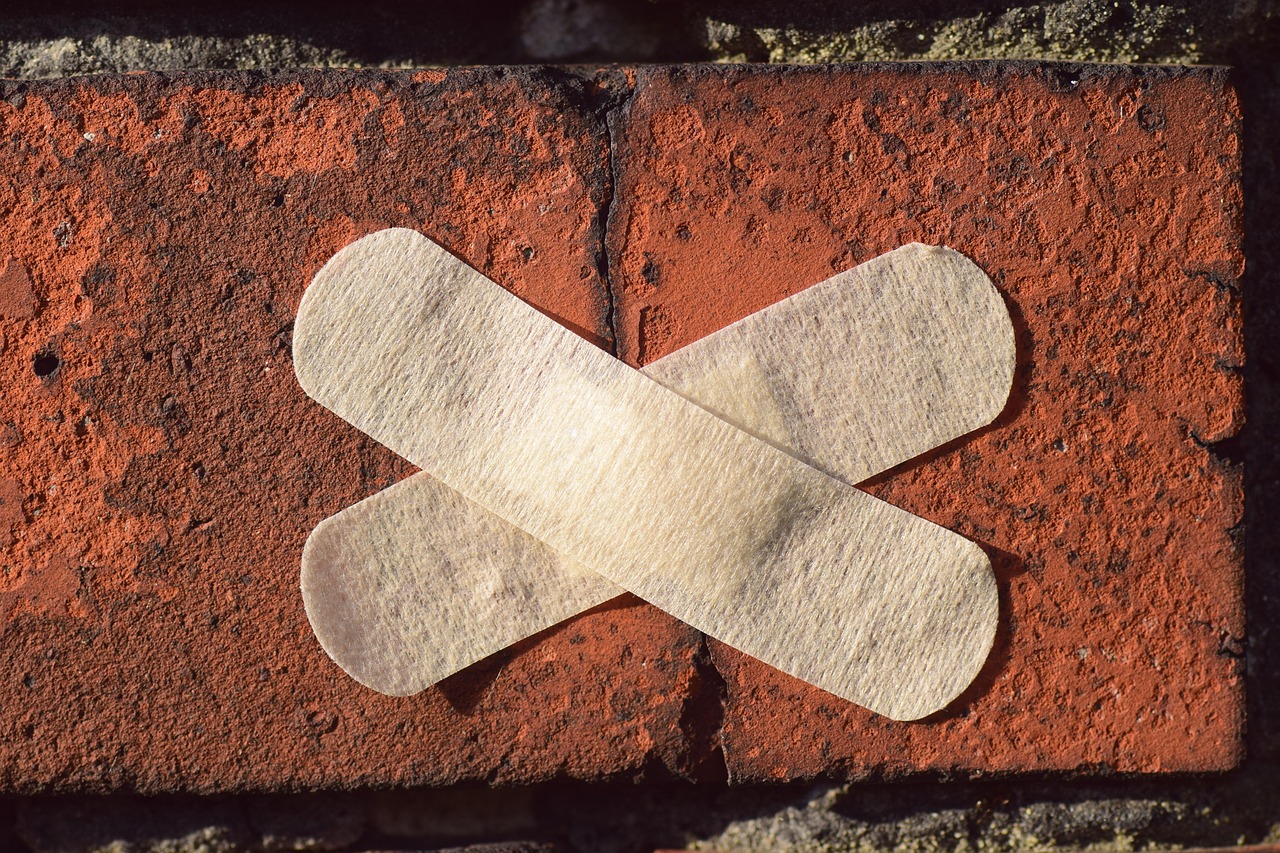 Easy Ways to Overcome Hair Cracks Wall Problems