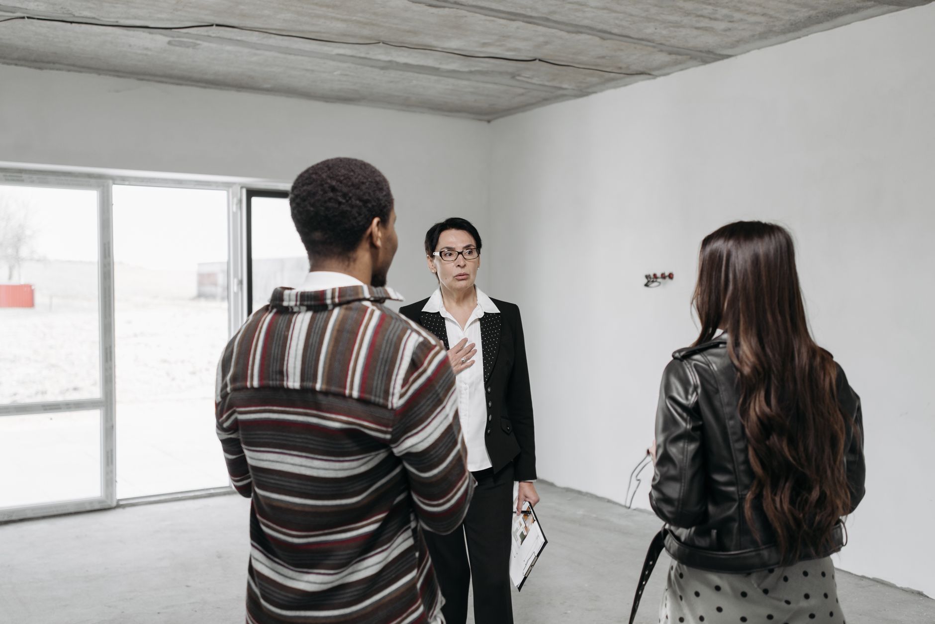 What to Consider When Hiring a Good Real Estate Agent